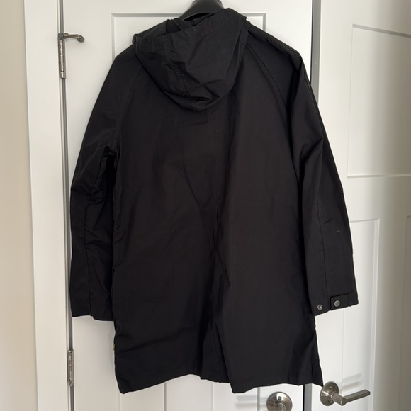 Fjällräven Women’s Greenland Parka Light in L. - Picture 2 of 4